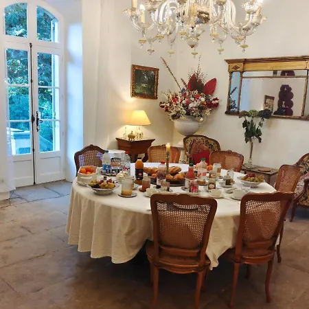 Bed & Breakfast Rue Du Chateau A D'avignon *
