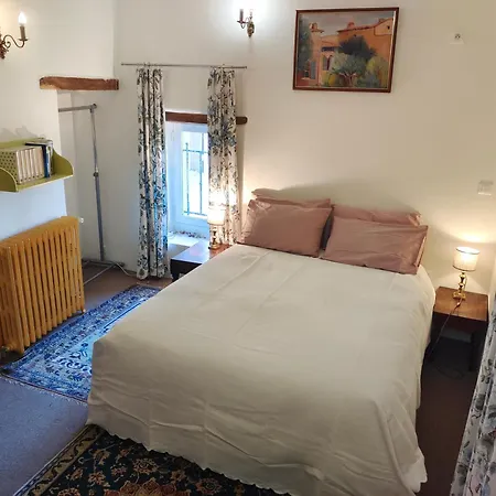 Bed & Breakfast Rue Du Chateau A D'avignon *