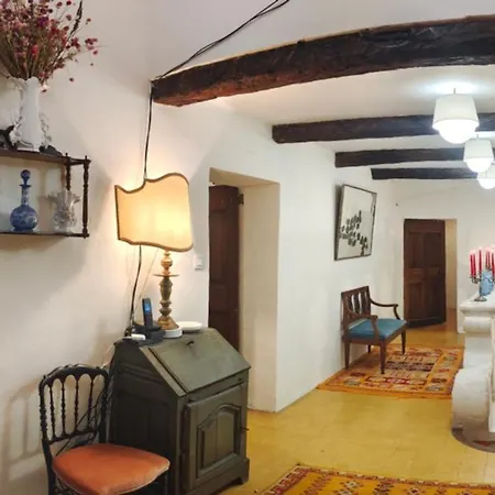 Rue Du Chateau A D'avignon