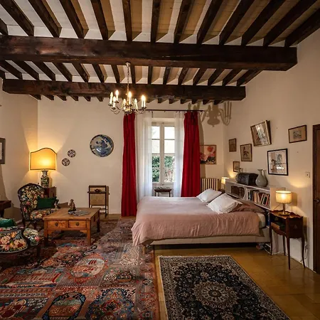 Rue Du Chateau A D'avignon